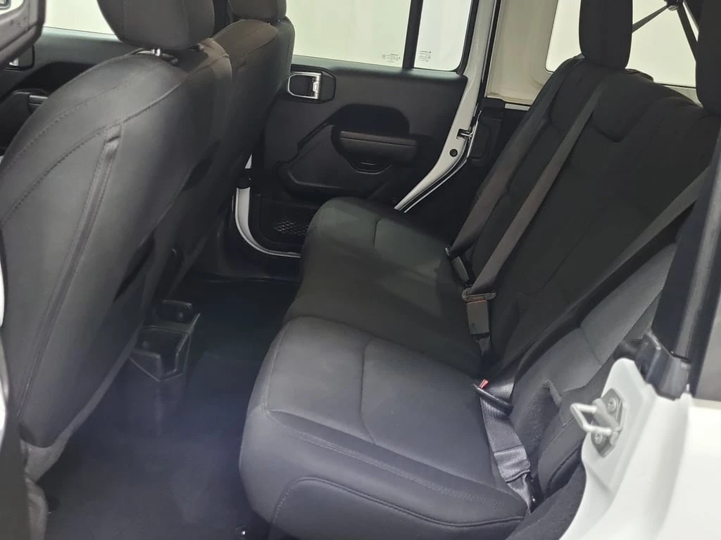 Jeep Wrangler * UNLIMITED SPORT * CARFAX *  | Mobile.bg � ����������� 12