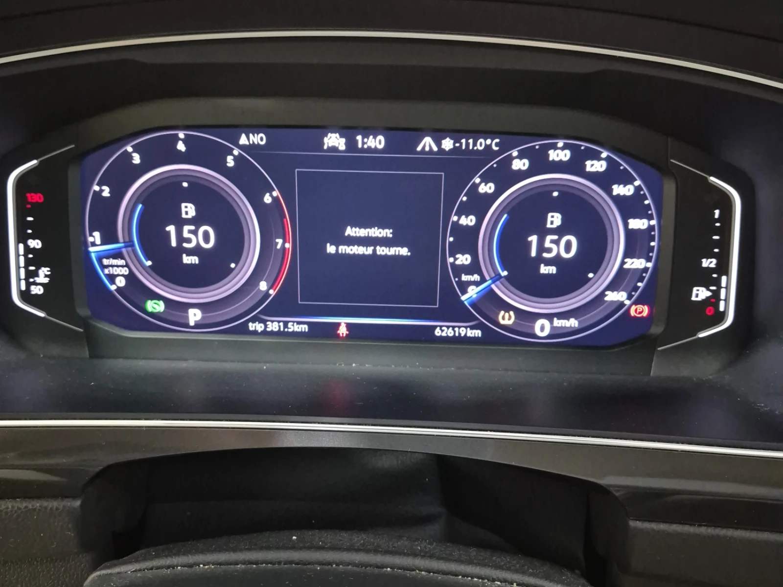 VW Tiguan R-LINE BLACK EDITION| PANO| CARFAX| 4MOTION|  | Mobile.bg � ����������� 11