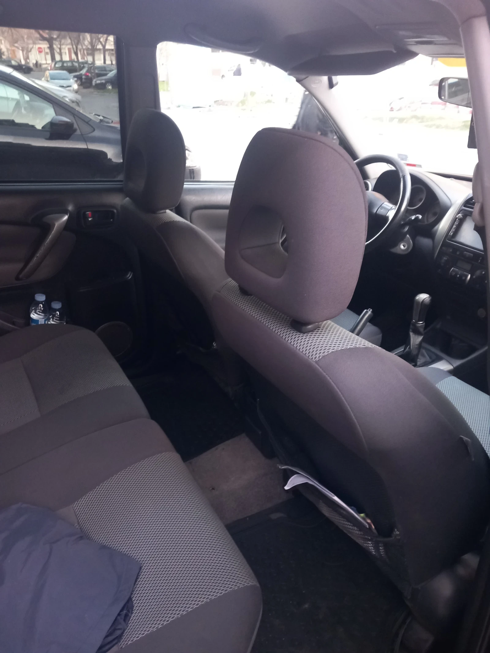 Toyota Rav4 2.0 D4D, снимка 6 - Автомобили и джипове - 53936250