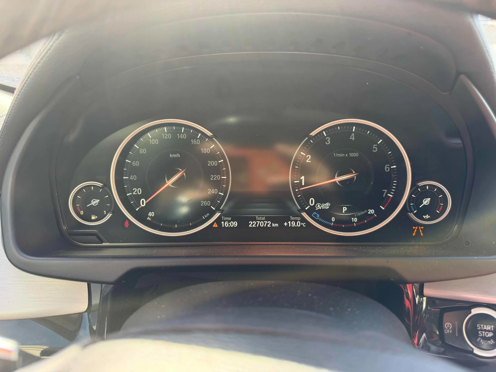 BMW X6 ДИГИТАЛНО* ТАБЛО* 360КАМЕРА* LANE* ASSIST* ПОДГРЕВ, снимка 8 - Автомобили и джипове - 54236575