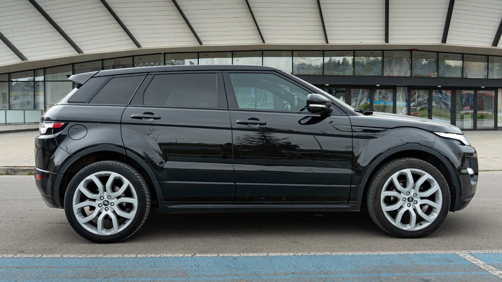 Land Rover Range Rover Evoque 2.2 Dynamic, снимка 3 - Автомобили и джипове - 54542501