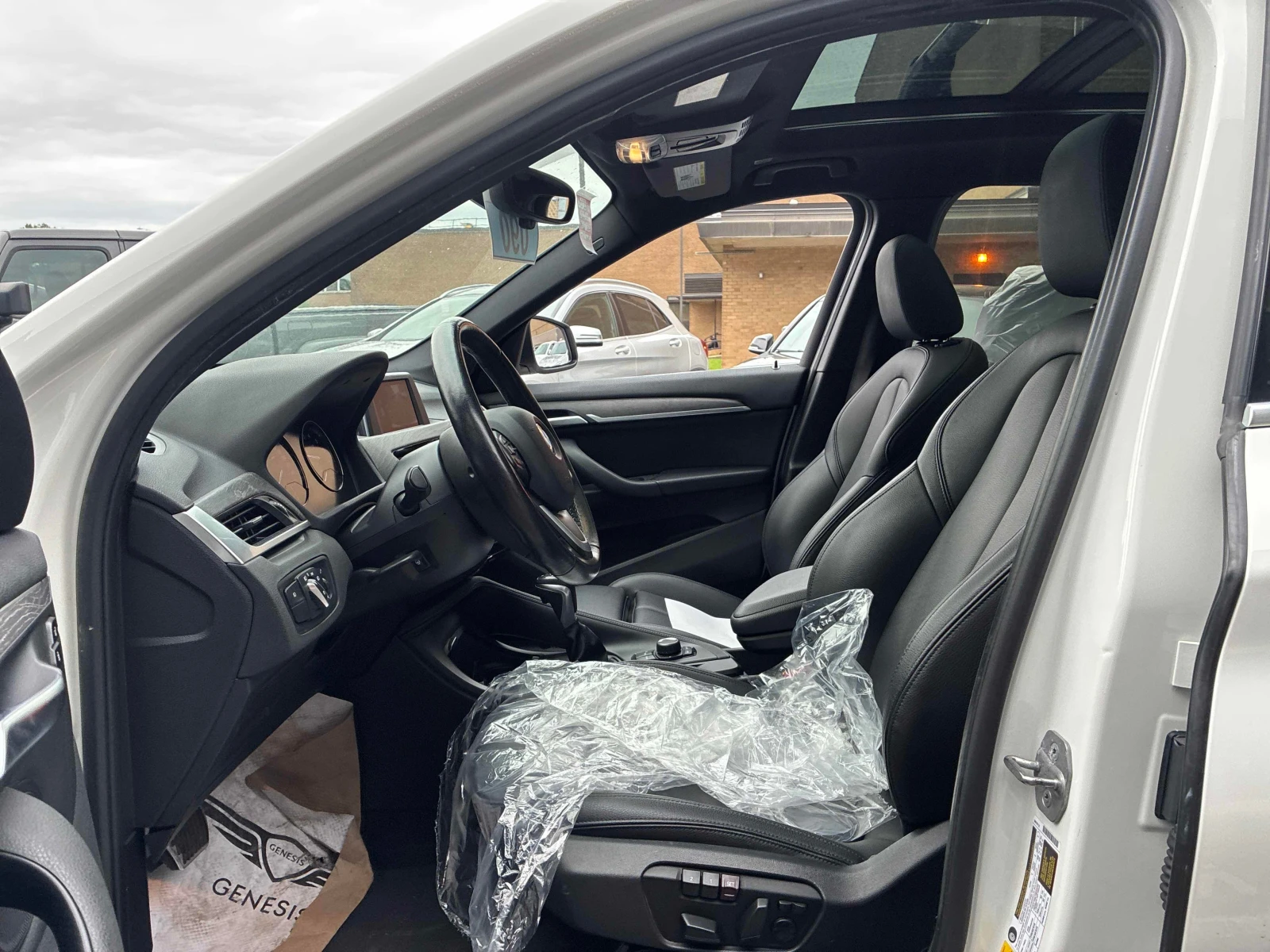 BMW X1 * xDrive28i * АВТОКРЕДИТ БЕЗ ПЪРВОНАЧАЛНА ВНОСКА, снимка 8 - Автомобили и джипове - 56018643