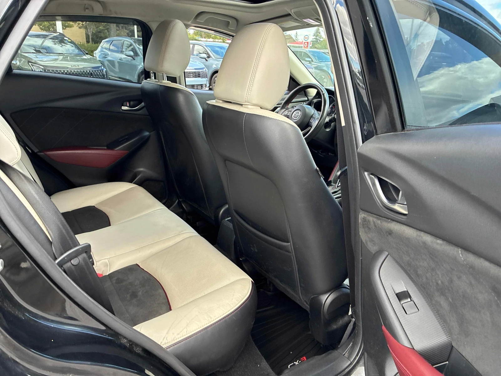 Mazda CX-3 * GT * CARFAX * ОПЦИЯ ЗА ФИНАНСИРАНЕ , снимка 16 - Автомобили и джипове - 56080299