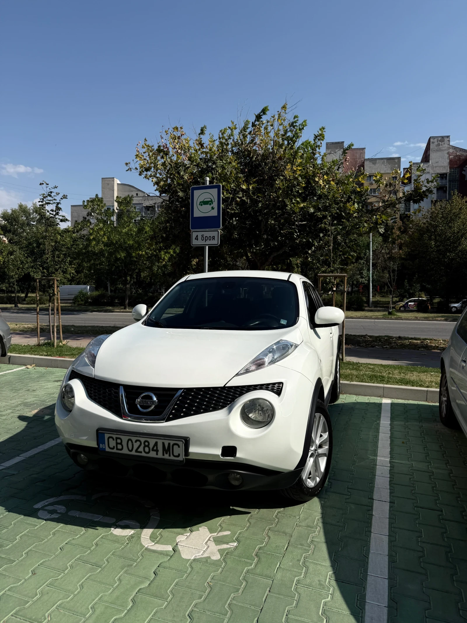 Nissan Juke, снимка 3 - Автомобили и джипове - 56661458