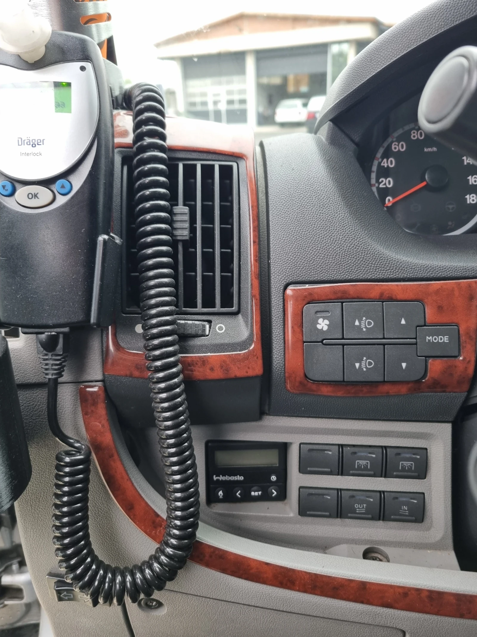 Peugeot Boxer 3.0   17 места - изображение 7