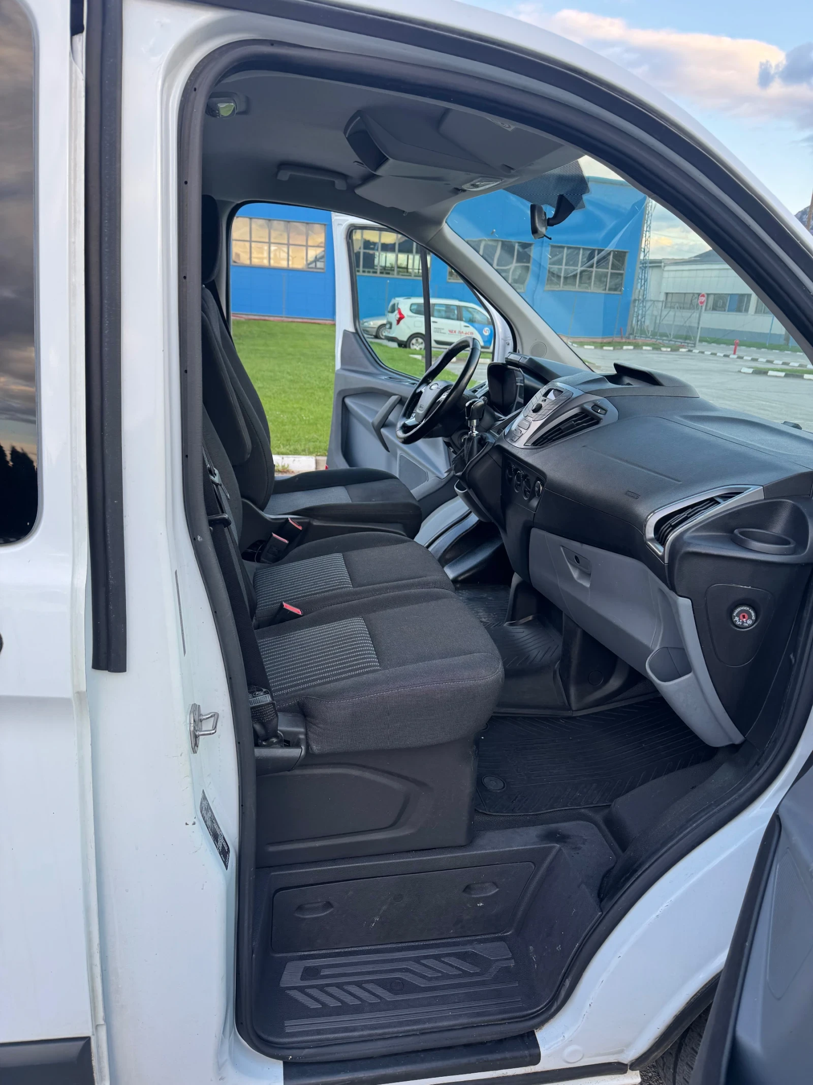 Ford Transit Custom 9 места евро 6б - изображение 7