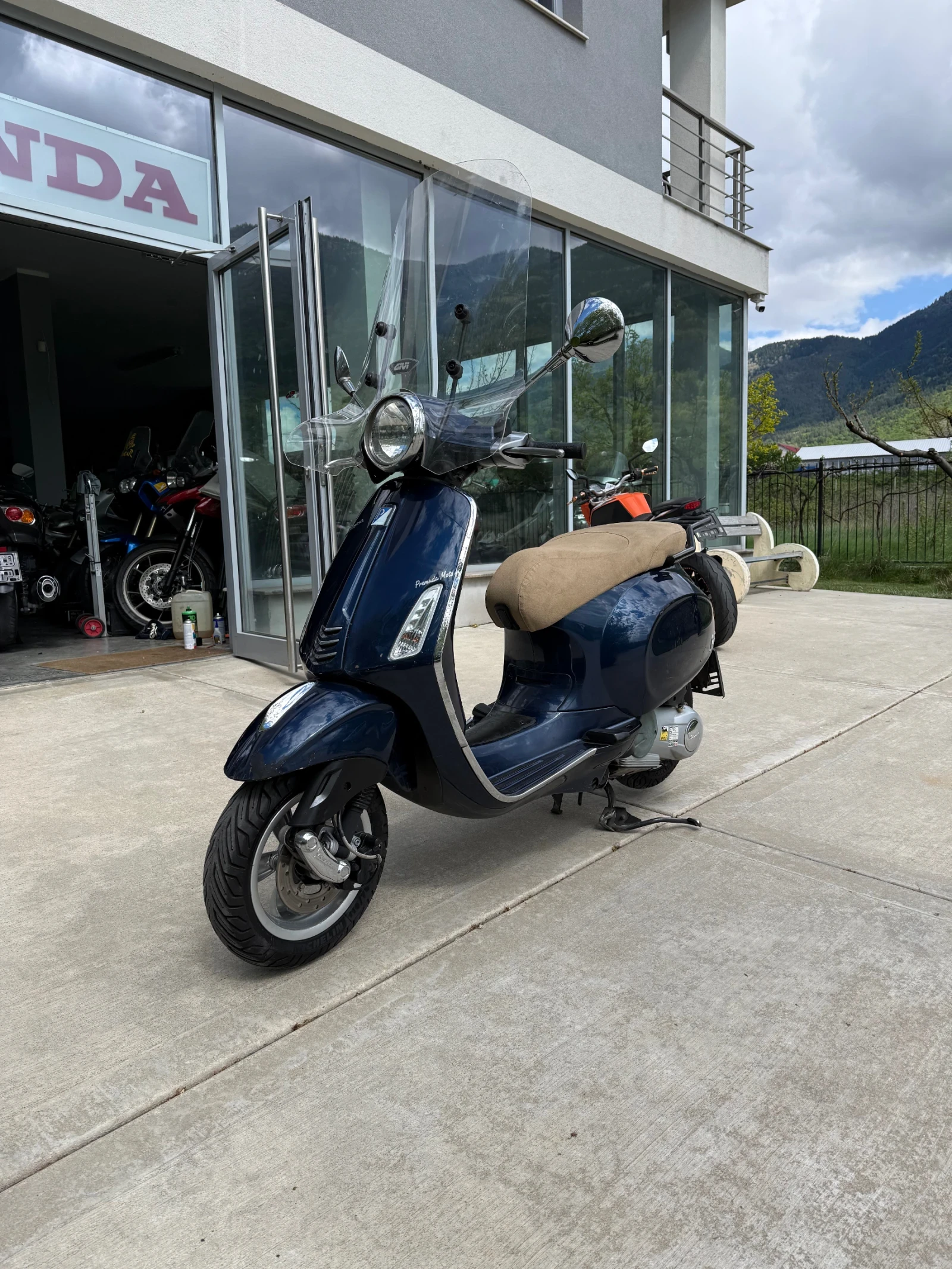 Vespa Primavera 125i 2015, снимка 2 - Мотоциклети и мототехника - 54379840