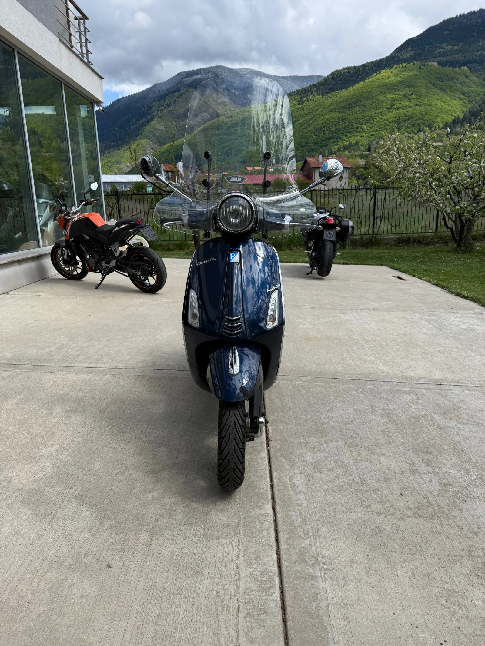 Vespa Primavera 125i 2015, снимка 3 - Мотоциклети и мототехника - 54379840