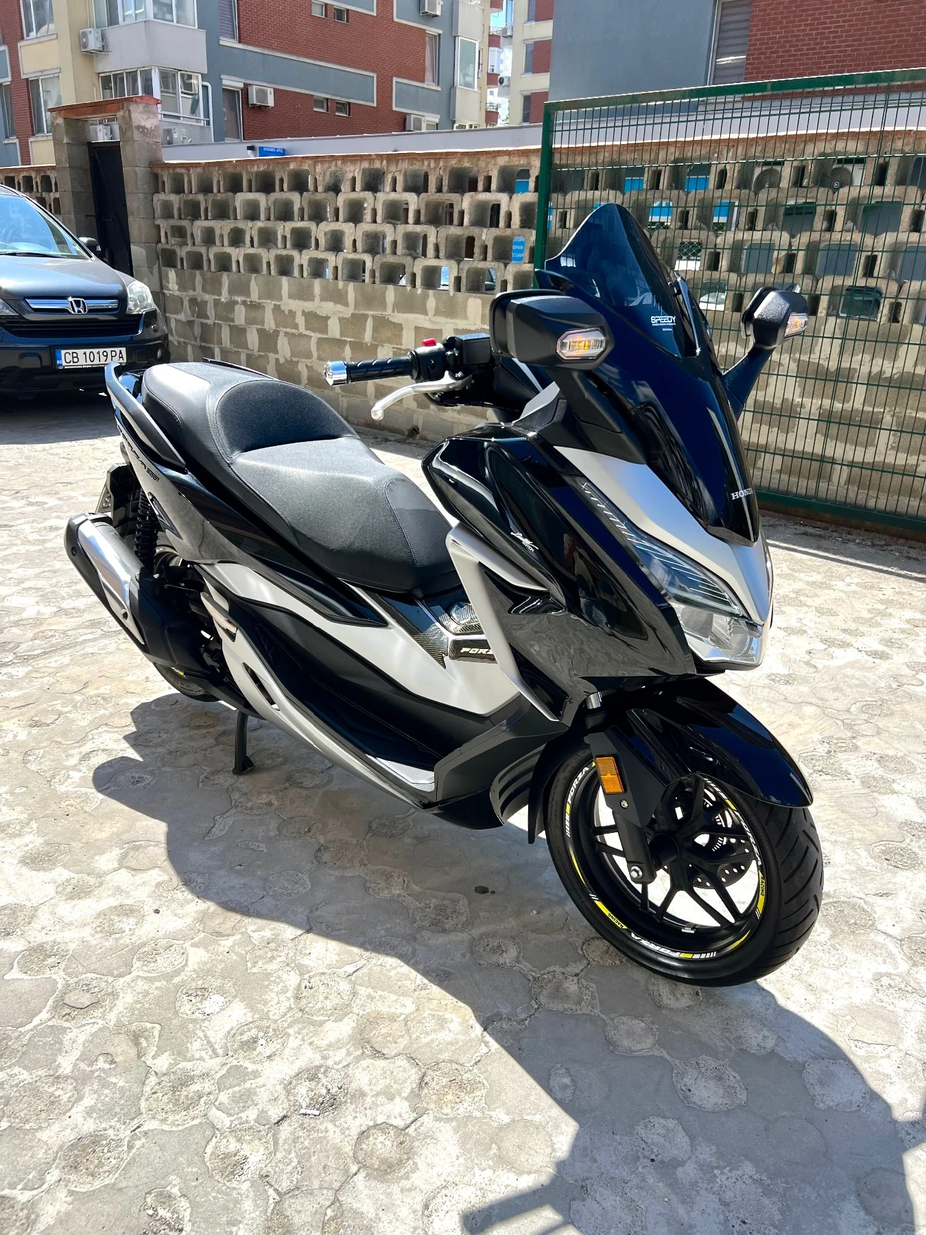 Honda Forza 300