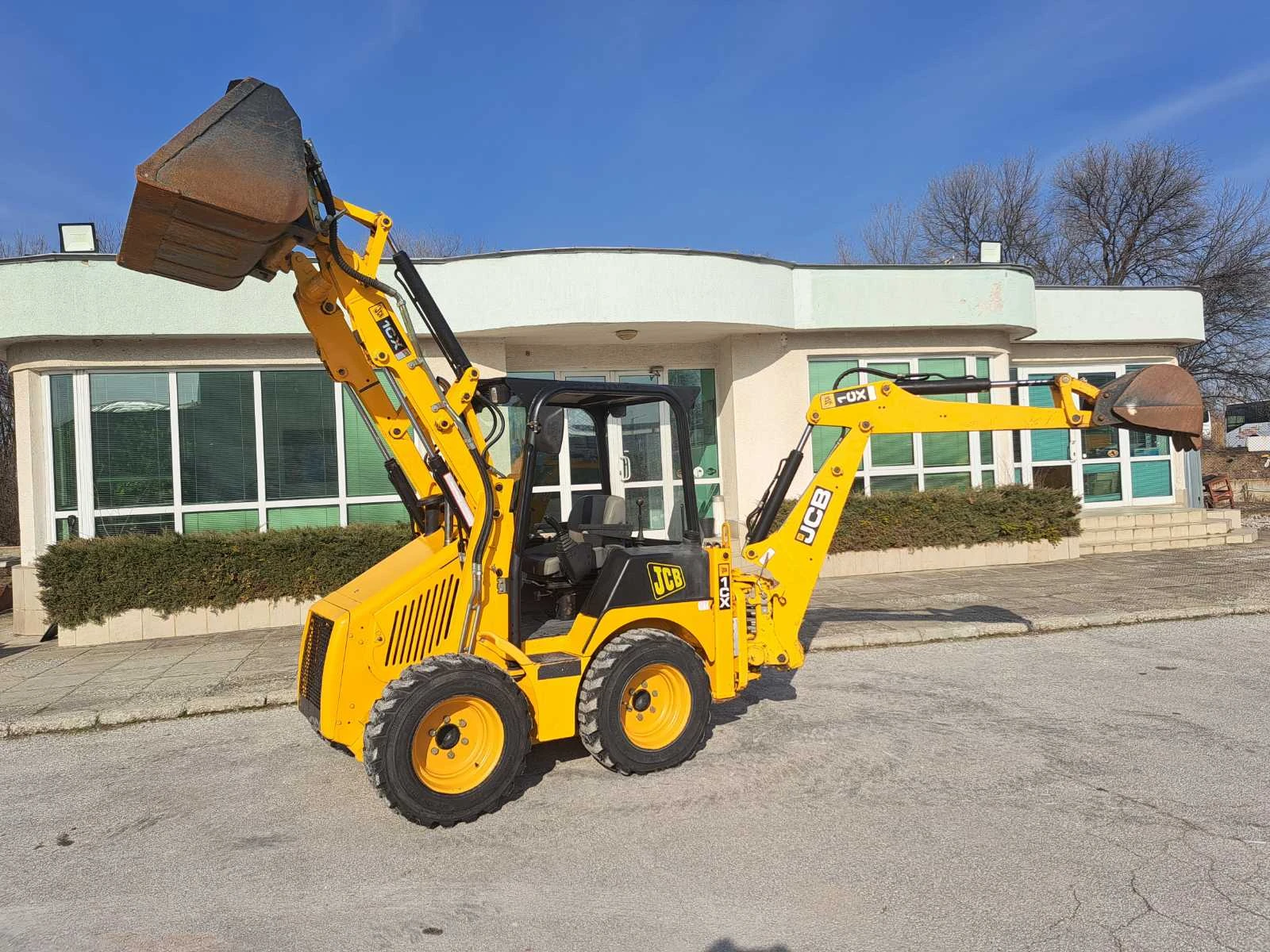  JCB 1CX +  | Mobile.bg   1