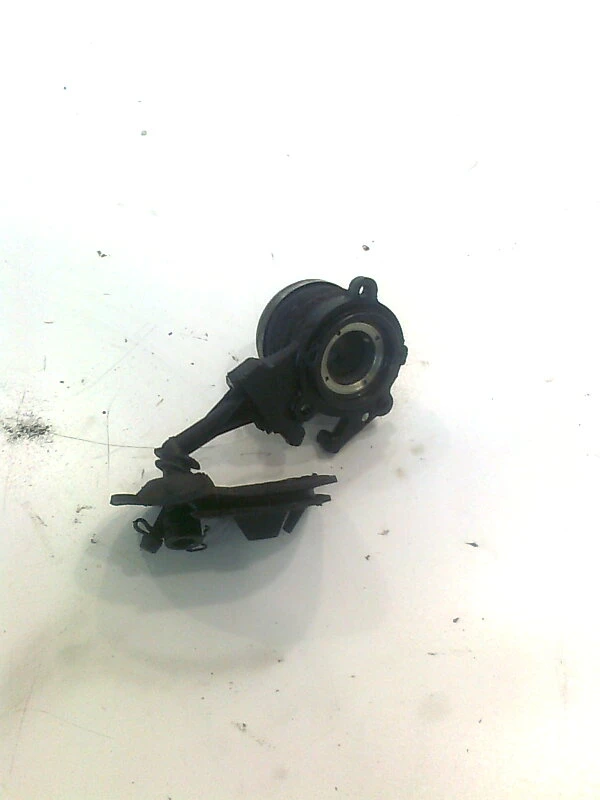 помпа съединител долна за Фиат Стило 1.9 16В