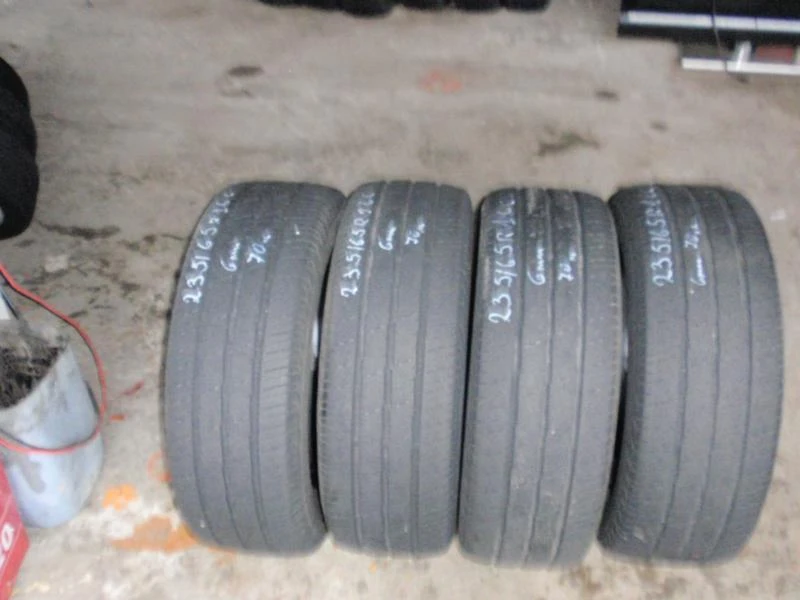 Гуми Летни 235/65R16, снимка 3 - Гуми и джанти - 8943493