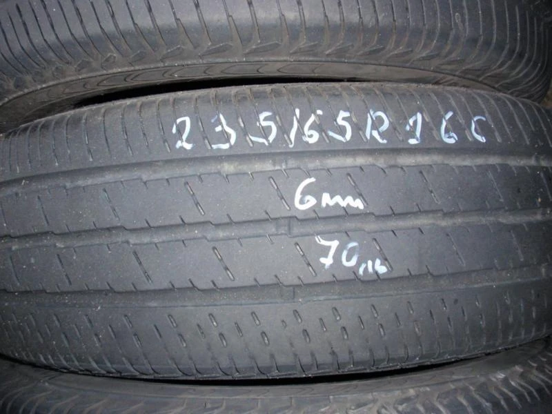 Гуми Летни 235/65R16, снимка 7 - Гуми и джанти - 8943493