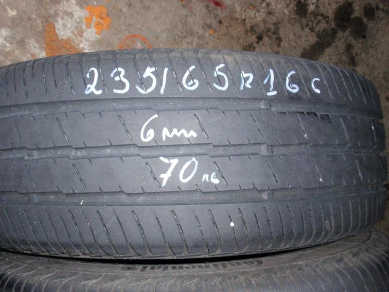 Гуми Летни 235/65R16, снимка 8 - Гуми и джанти - 8943493