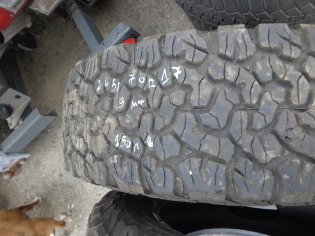 Гуми Зимни 235/70R17, снимка 9 - Гуми и джанти - 21424675