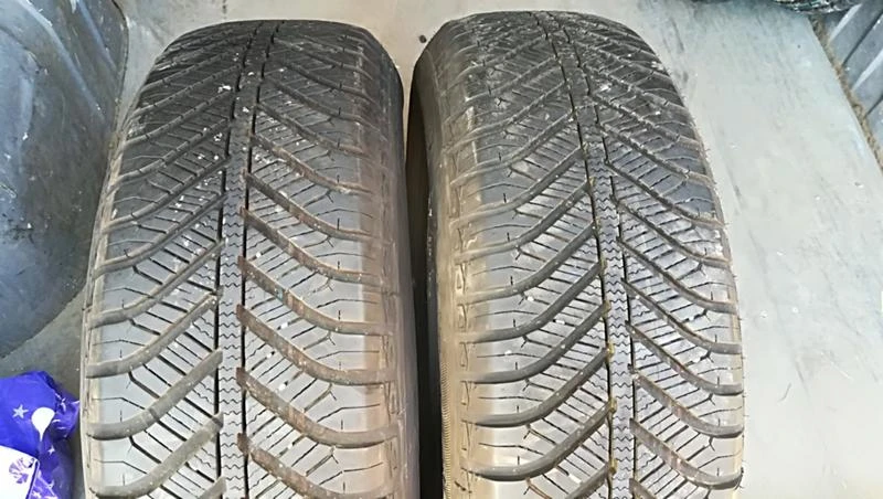 Гуми Всесезонни 185/65R15, снимка 1 - Гуми и джанти - 25608294