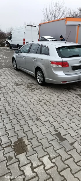 Toyota Avensis 2.0i 152кс, снимка 8