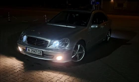 Mercedes-Benz C 320, снимка 2