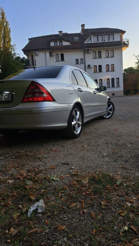 Mercedes-Benz C 320, снимка 6