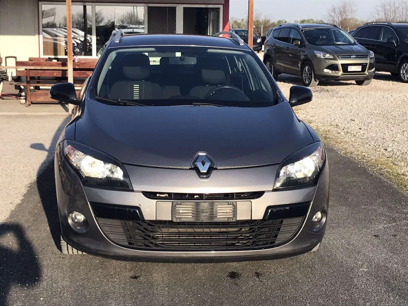 Renault Megane 1.5dci, снимка 2 - Автомобили и джипове - 44925234