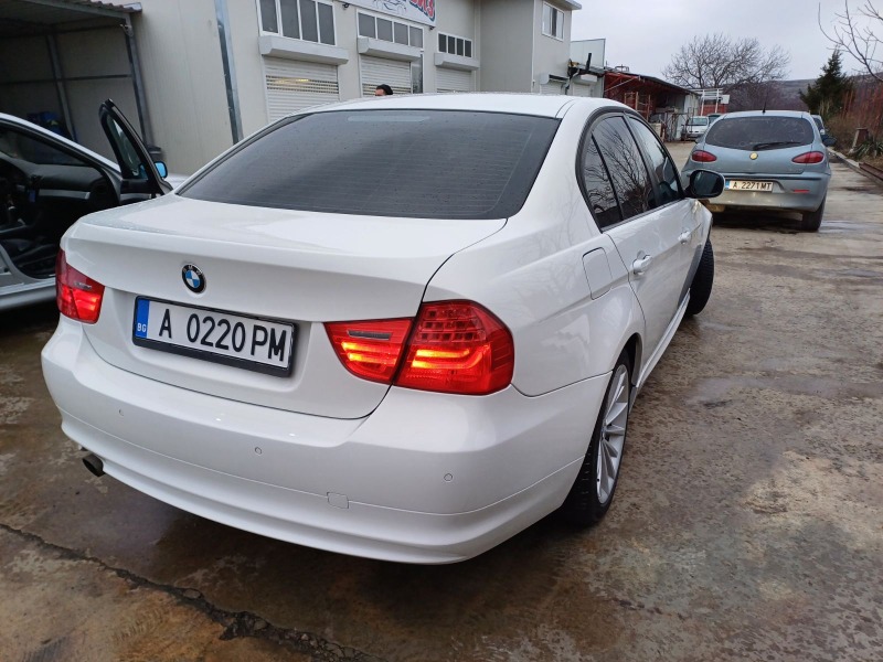 BMW 320, снимка 12 - Автомобили и джипове - 45603802