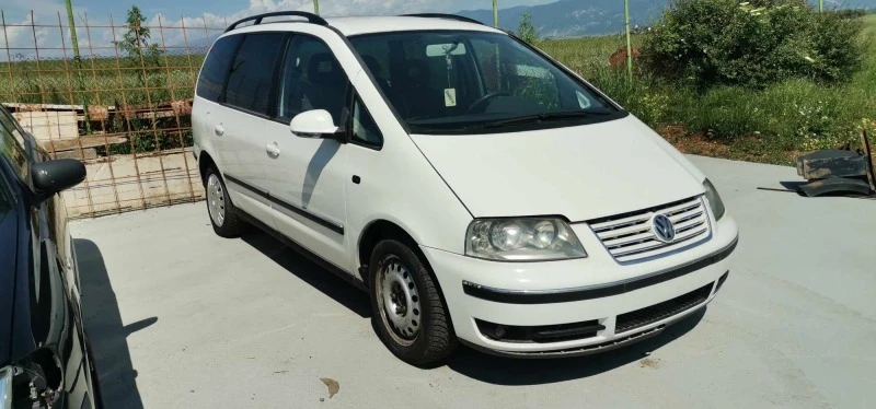 VW Sharan 2.0, снимка 4 - Автомобили и джипове - 45992791