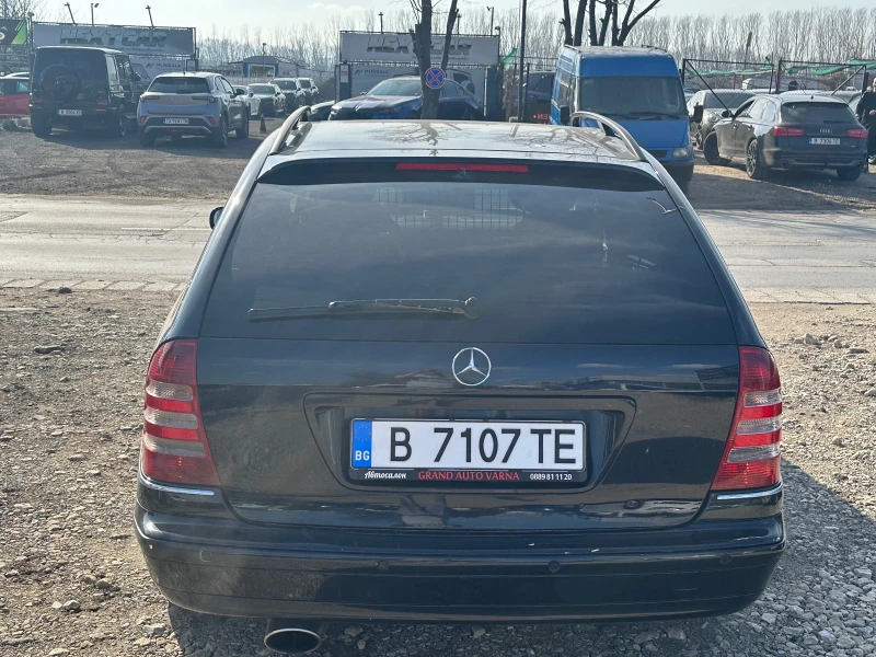 Mercedes-Benz C 320 Бензин газ , снимка 4 - Автомобили и джипове - 49109921