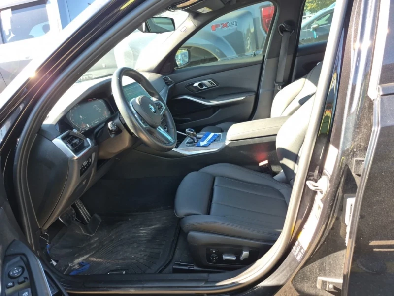 BMW 330 M-pkg* Xdrive* Подгрев* Пано* , снимка 8 - Автомобили и джипове - 52317699