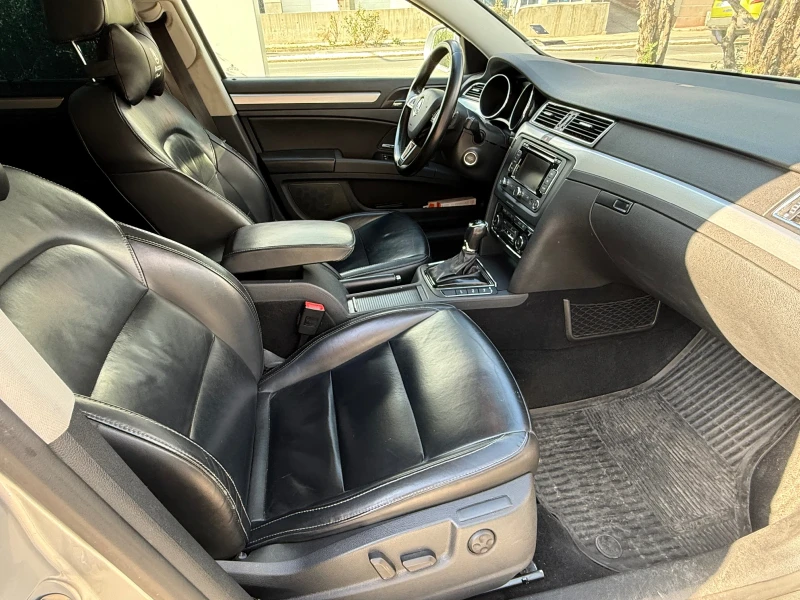 Skoda Superb 2.0tdi, снимка 6 - Автомобили и джипове - 52096950