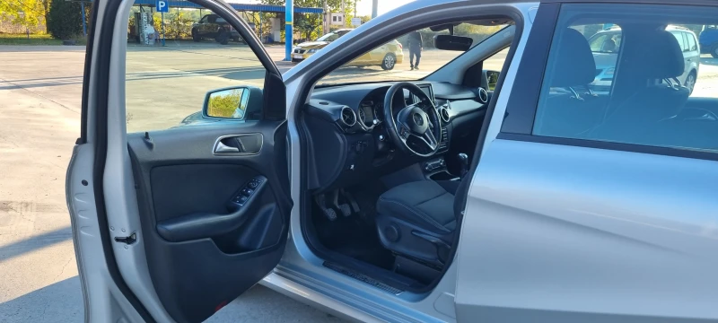Mercedes-Benz B 200 Natural gas/метан, снимка 4 - Автомобили и джипове - 52473213