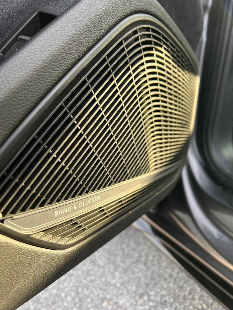 Audi A4 Audi A4 3x S-Line ShadowLine Quattro LaneAssist, снимка 11 - Автомобили и джипове - 53156534