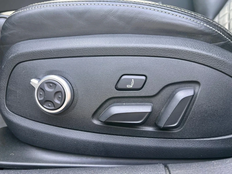 Audi A4 Audi A4 3x S-Line ShadowLine Quattro LaneAssist, снимка 13 - Автомобили и джипове - 53156534