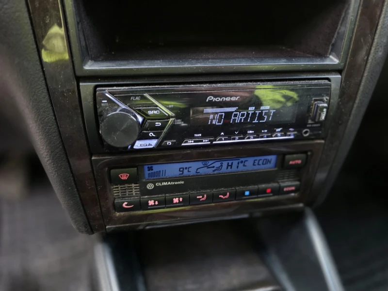 VW Golf 1.8t GTI, снимка 13 - Автомобили и джипове - 53274752