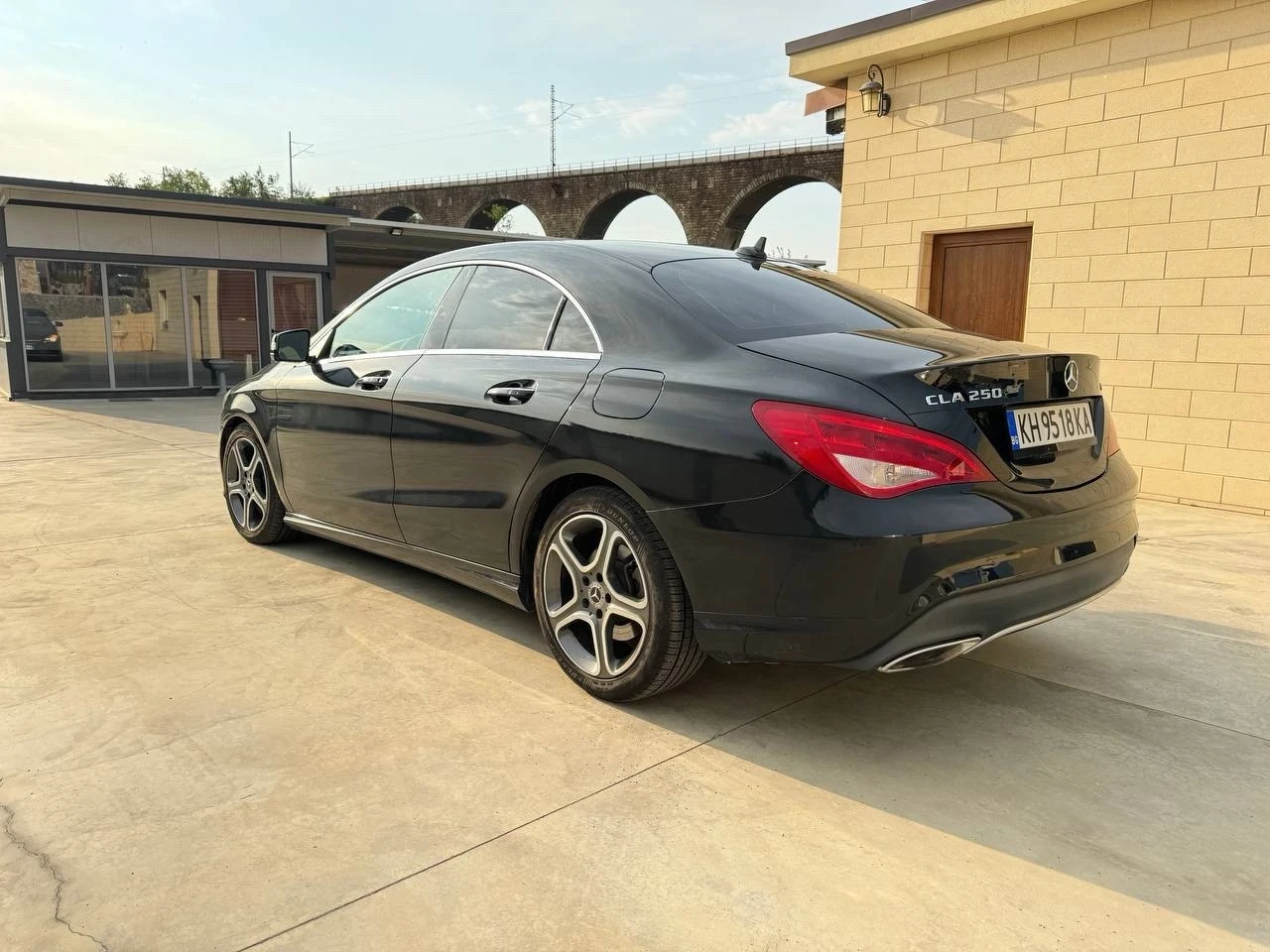 Mercedes-Benz CLA 250 4 MATIC/PANORAMA - изображение 9