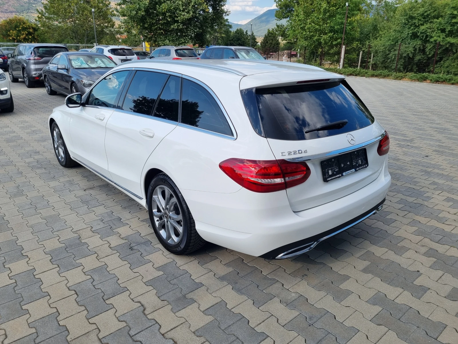 Mercedes-Benz C 220 CDi-9 СКОРОСТИ= 2018г. КАМЕРА* СЕРВИЗНА ИСТОРИЯ! - изображение 4