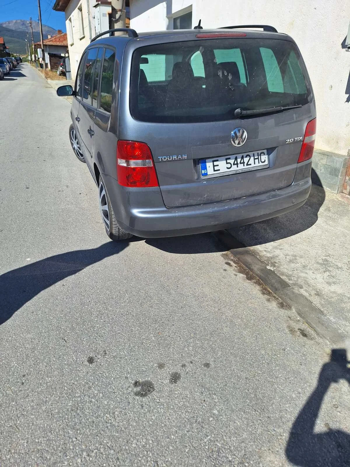 VW Touran  - изображение 4