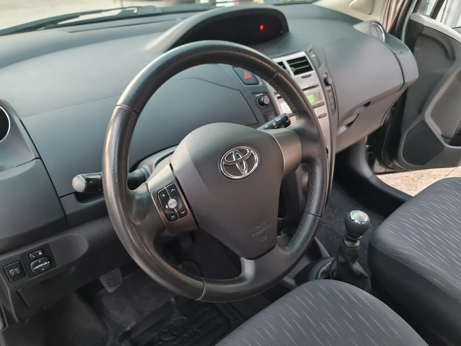 Toyota Yaris 1.33 Dual VVT-i    | Mobile.bg   14