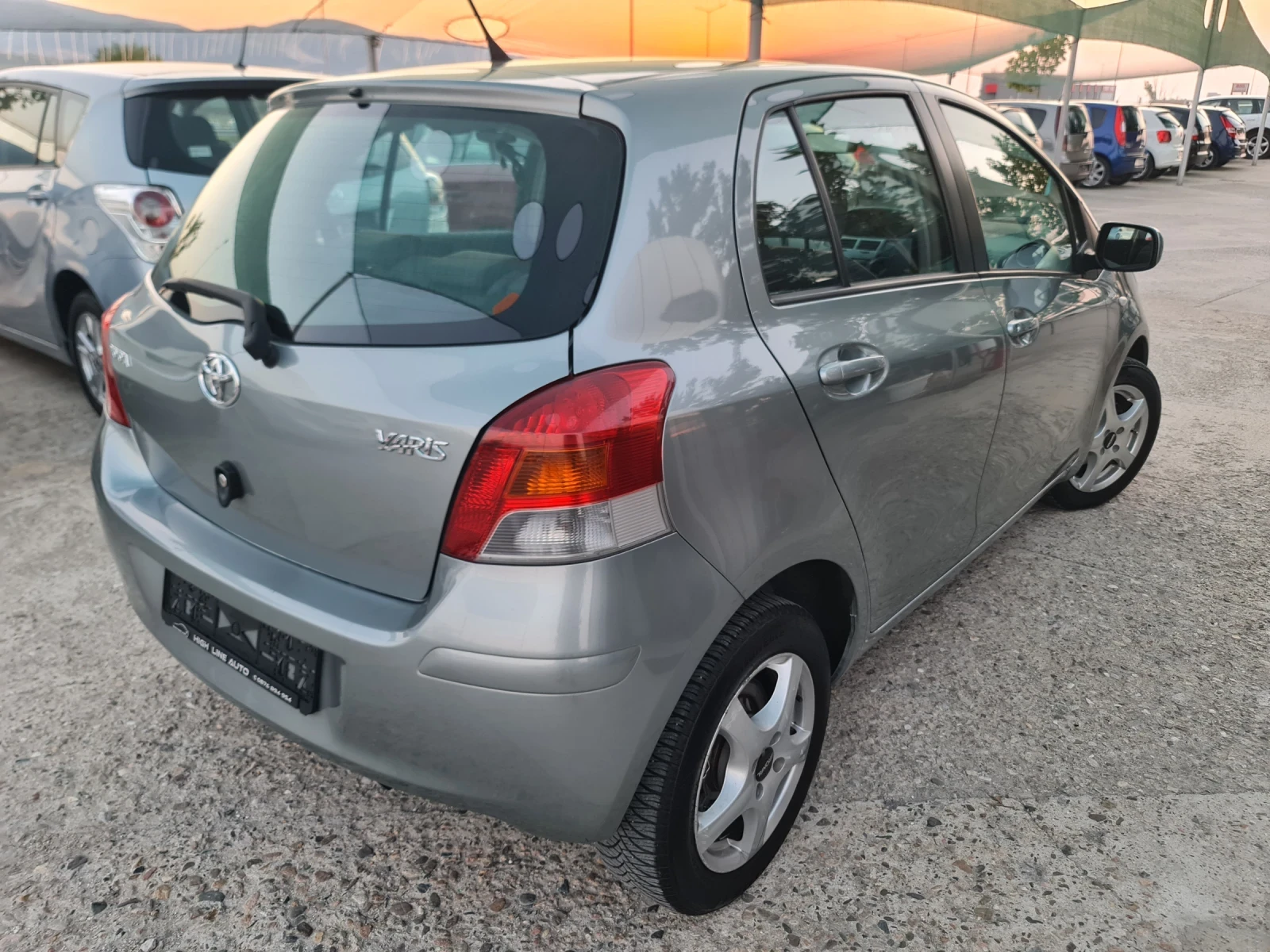Toyota Yaris 1.33 Dual VVT-i Климатк Нови Гуми - изображение 3