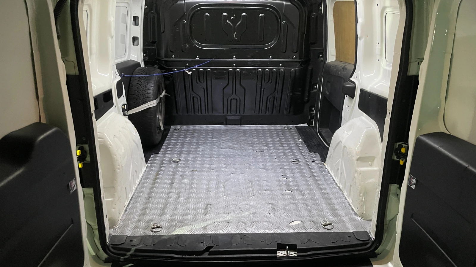 Fiat Doblo 1.3 multijet - изображение 8