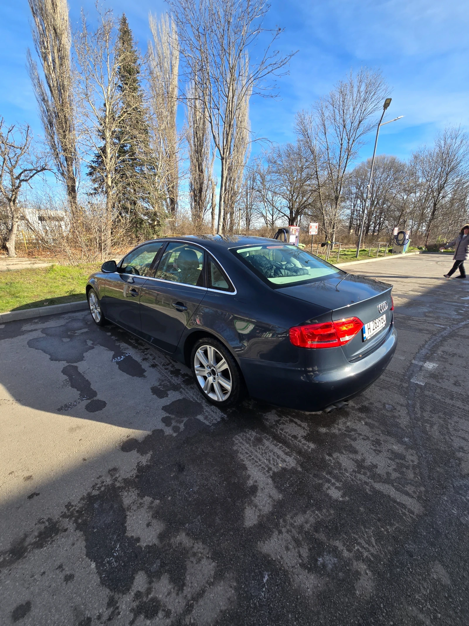Audi A4 2.0 143кс 8ск - изображение 4
