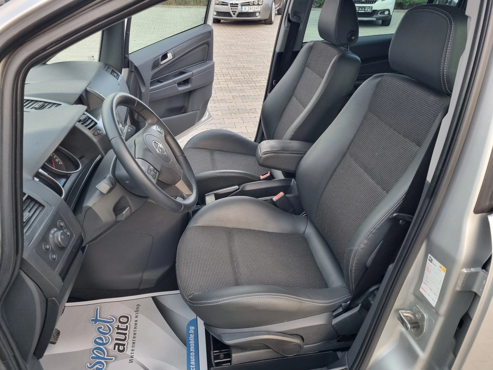 Opel Zafira 1.9CDTi-100кс 7 МЕСТА - изображение 8