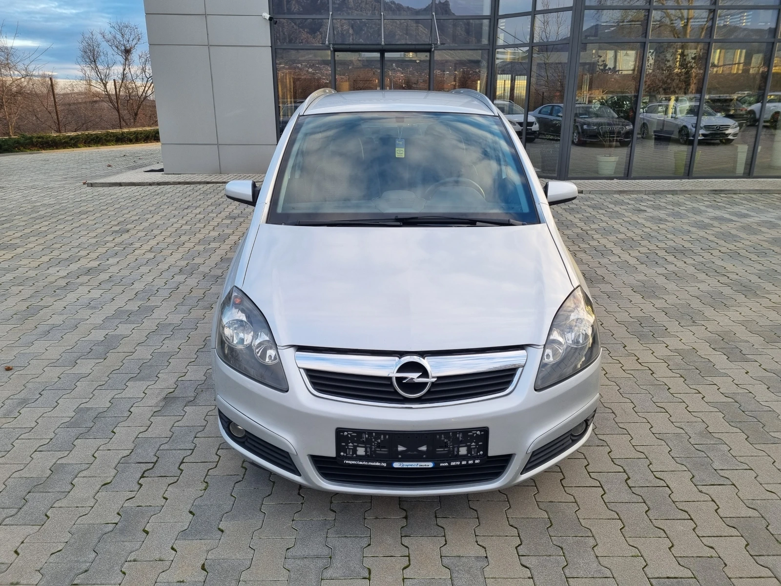 Opel Zafira 1.9CDTi-100кс 7 МЕСТА - изображение 2