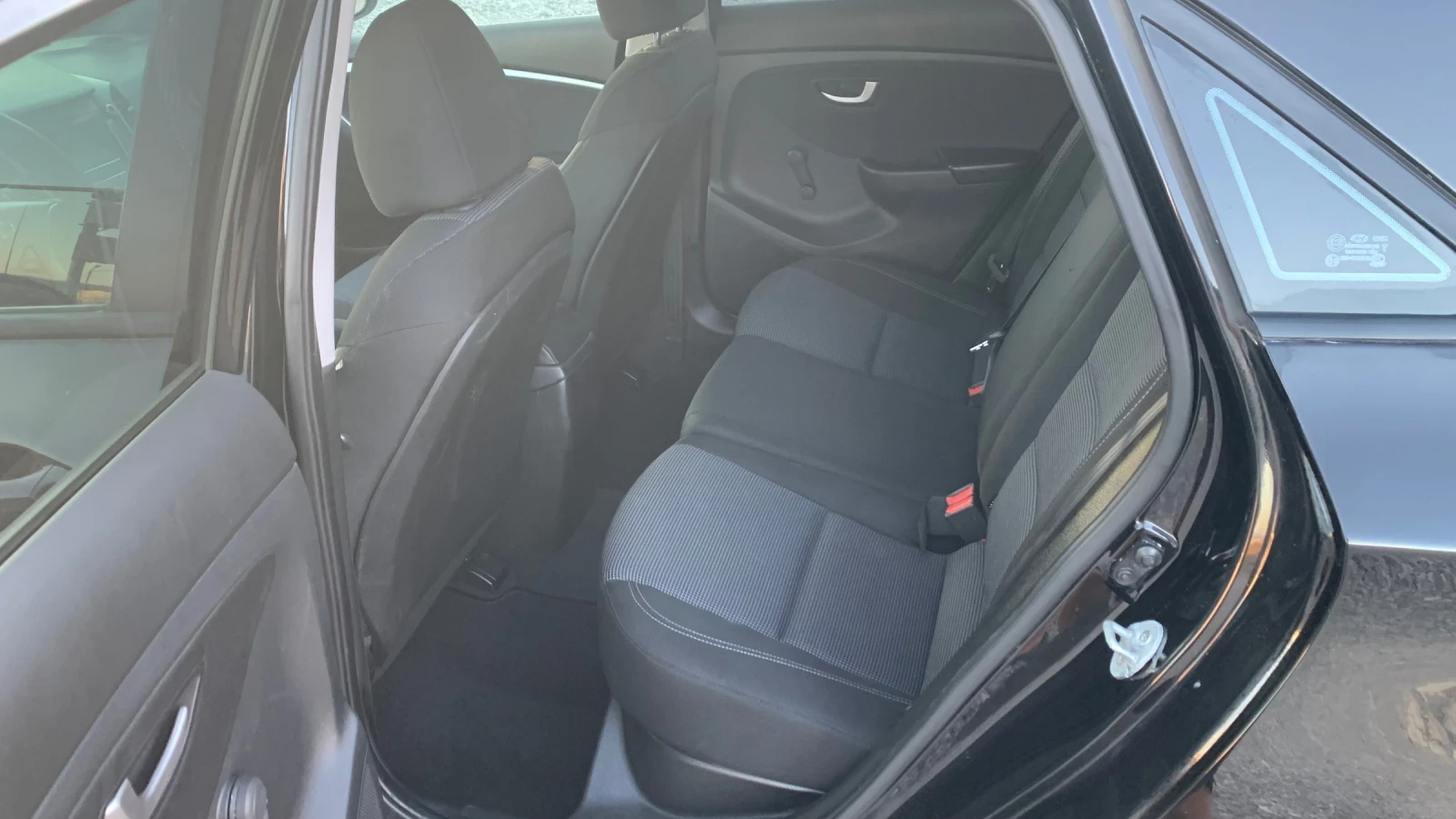 Hyundai I30 1.6crdi* 110hp | Mobile.bg � ����������� 11