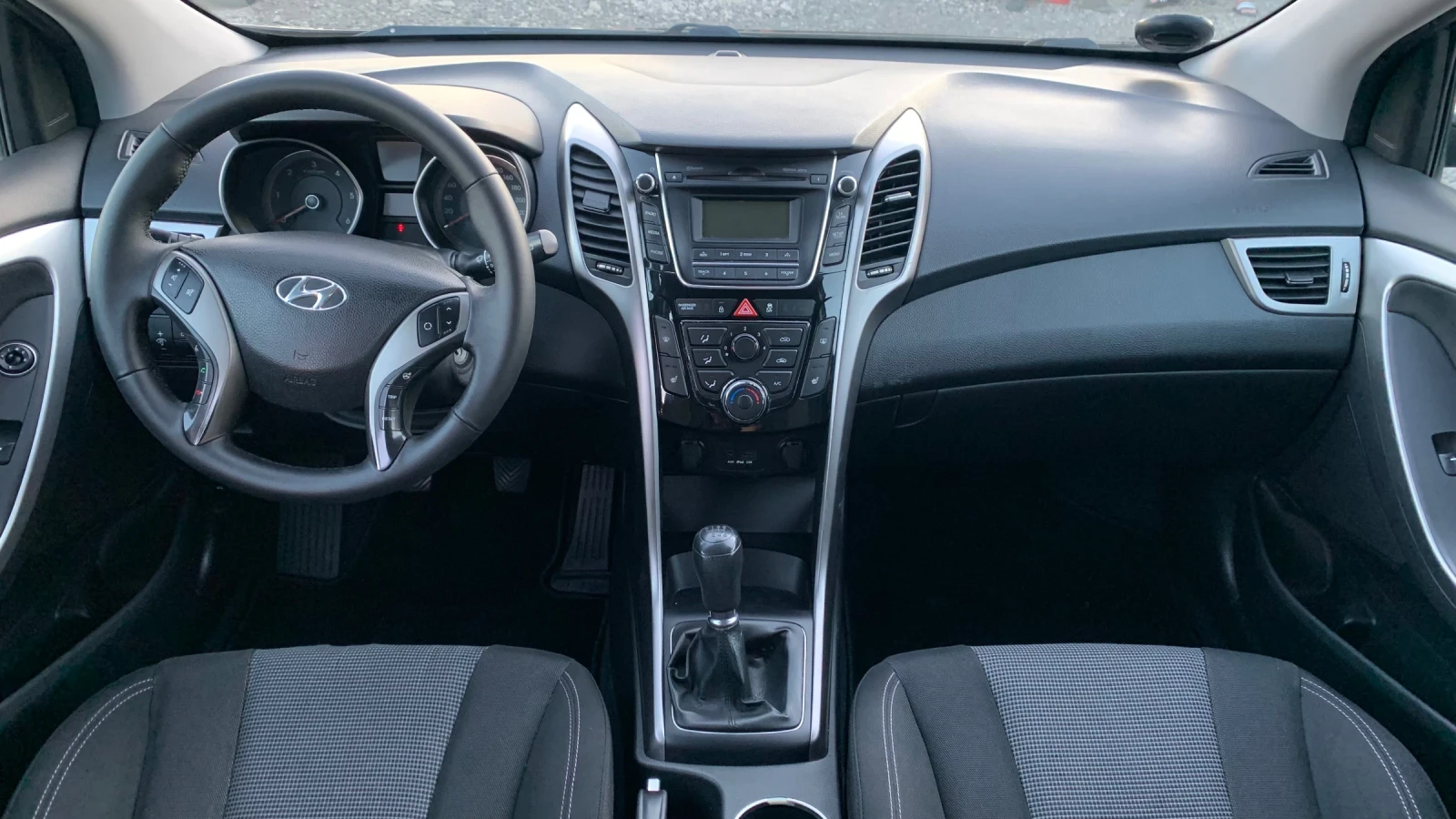 Hyundai I30 1.6crdi* 110hp - изображение 9