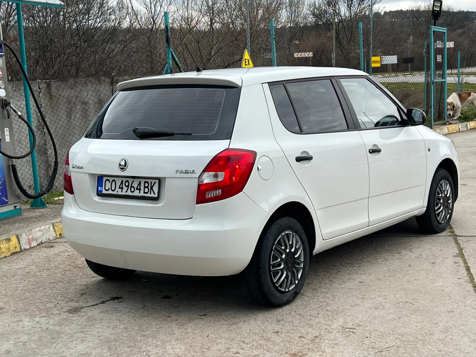 Skoda Fabia 1.2i, снимка 5 - Автомобили и джипове - 53903701
