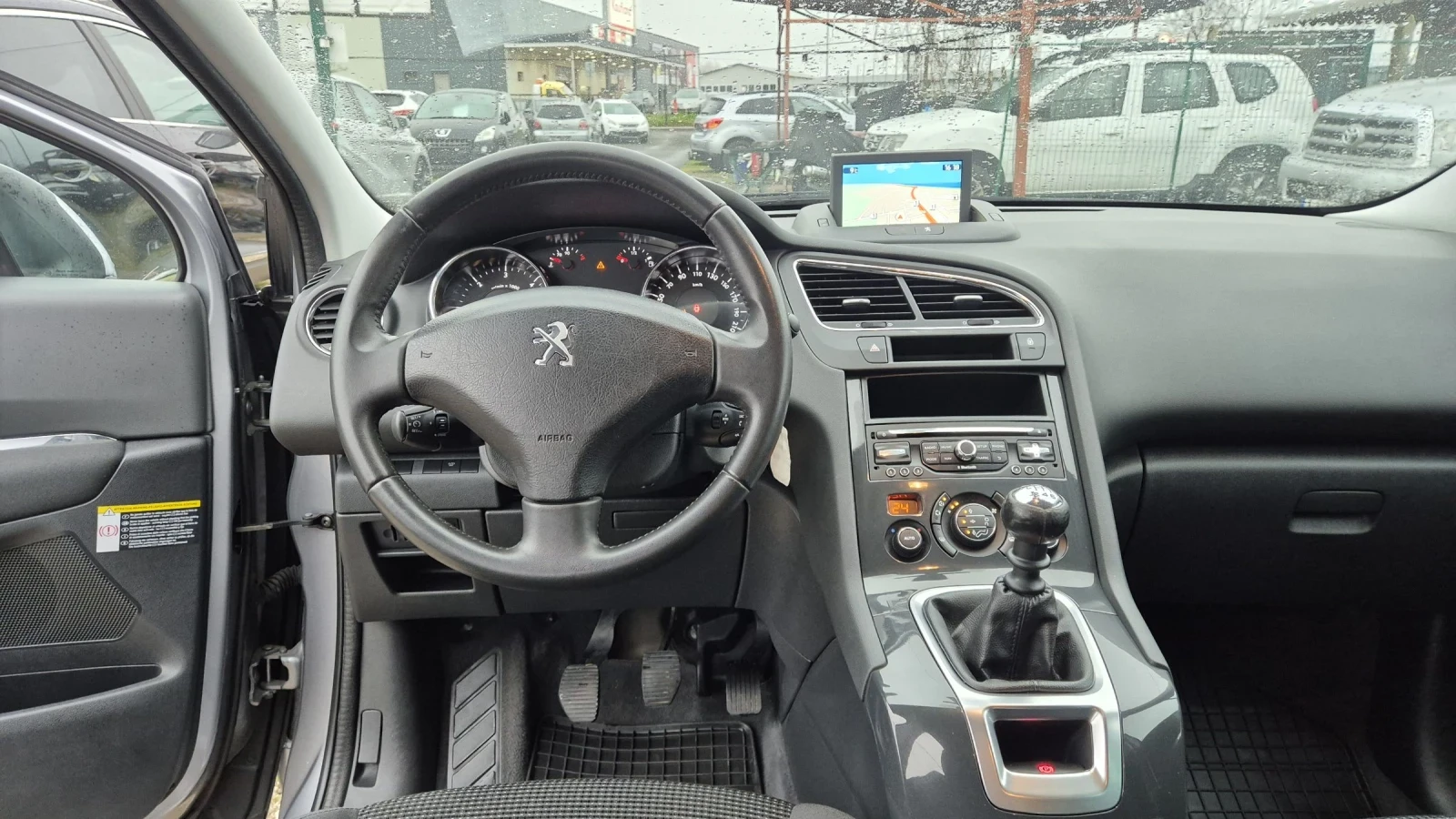 Peugeot 5008 1.6HDI НАВИ ЛЕД 7МЕСТА ЛИЗИНГ ВИДЕО , снимка 15 - Автомобили и джипове - 53978535