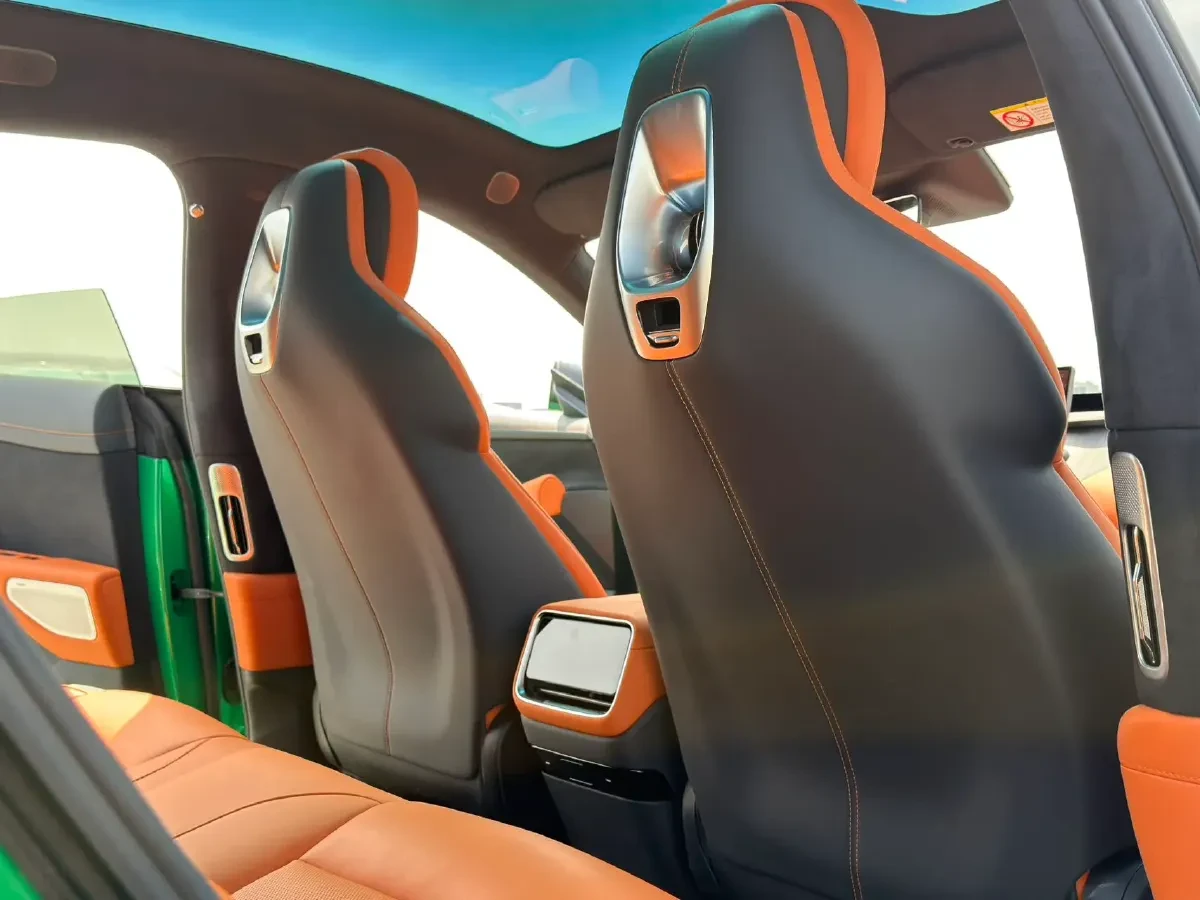 Xiaomi YU7, снимка 11 - Автомобили и джипове - 54043830