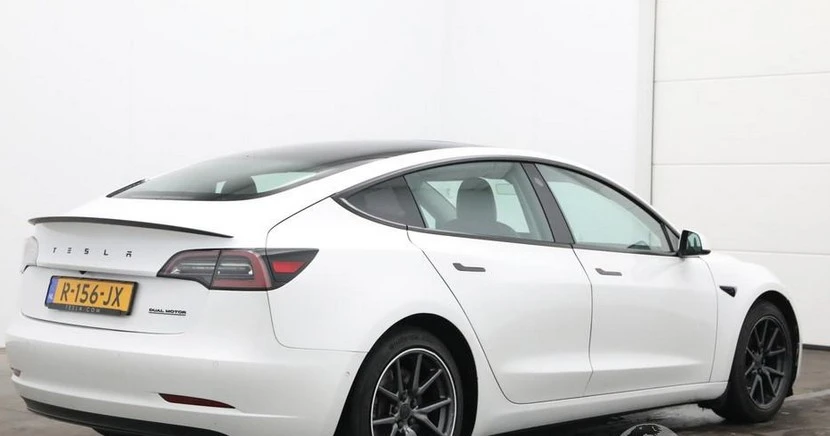 Tesla Model 3 4x4 Фейслифт Long Range, снимка 2 - Автомобили и джипове - 54048223