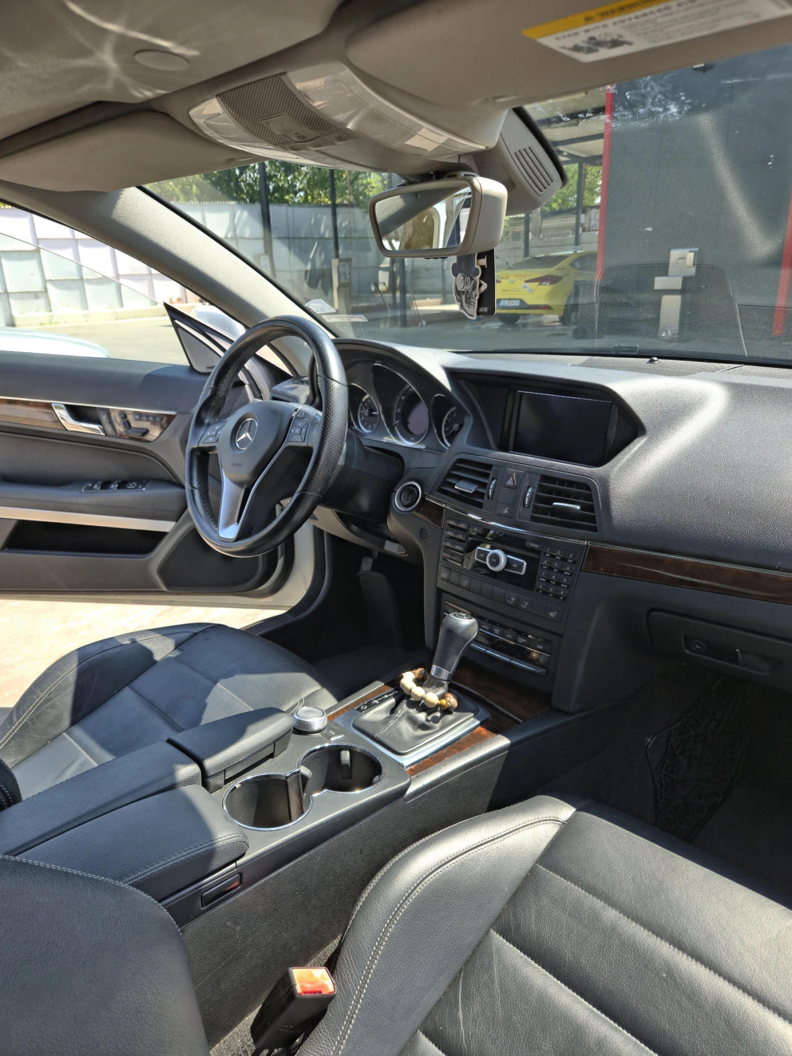 Mercedes-Benz E 350, снимка 11 - Автомобили и джипове - 54260549