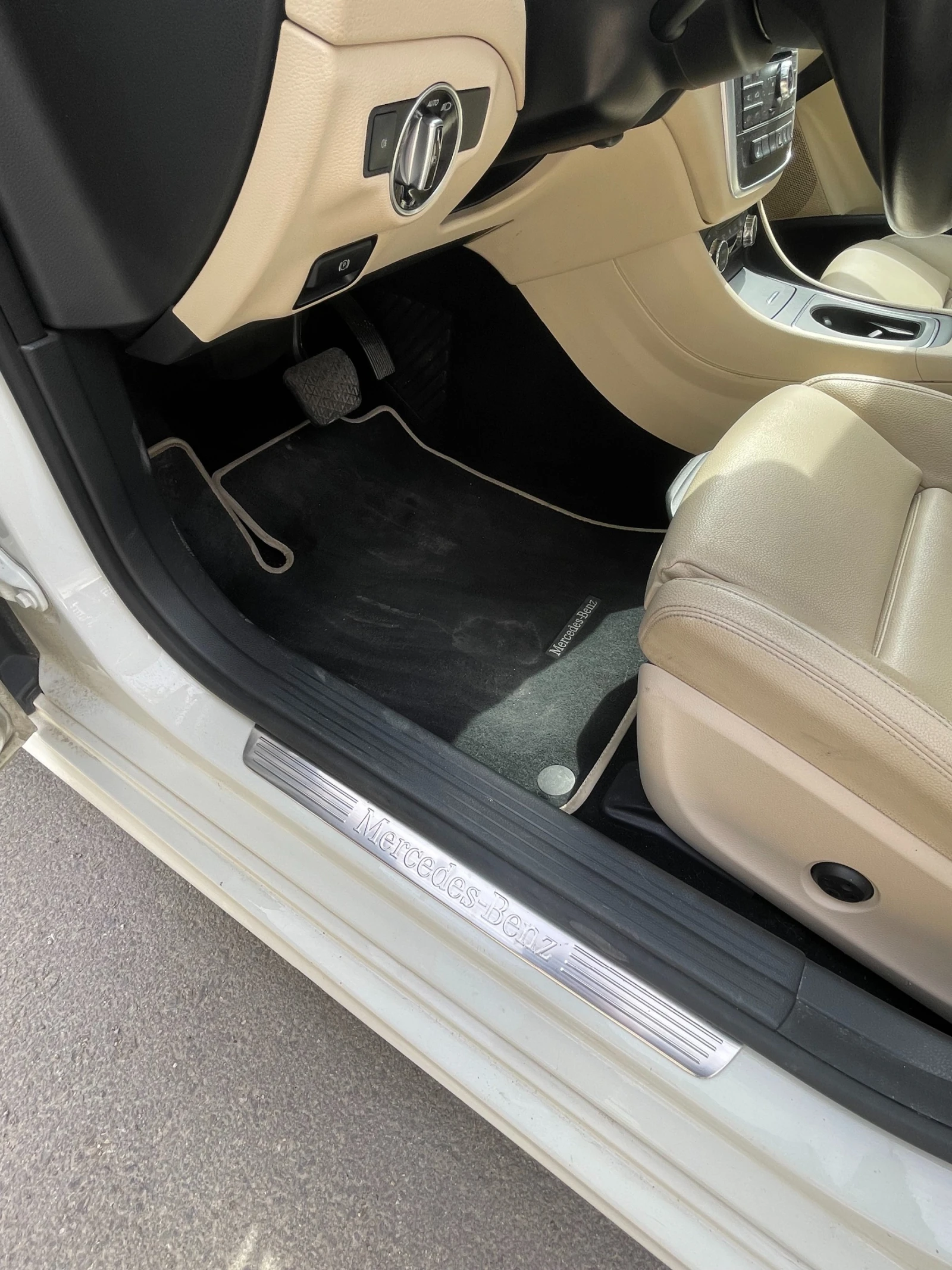 Mercedes-Benz CLA 250 | 4MATIC | PANORAMA | KEYLESS | CarPlay | 211к.с., снимка 16 - Автомобили и джипове - 54372368